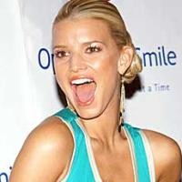 Jessica Simpson: Bokong Britney Bagus